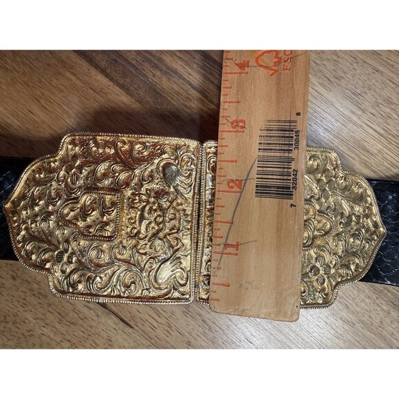 VTG. ACCESSOCRAFT‎ WOMENS GOLDTONE ORNATE WIDE BELT BUCKLE 7.75X2.75\